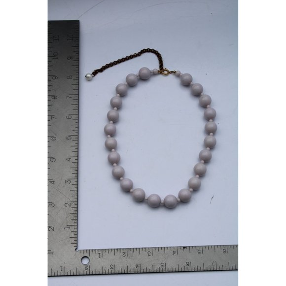 Vintage Pale Purple Beaded Necklace Choker Lavender Lilac 54075 - Picture 4 of 4